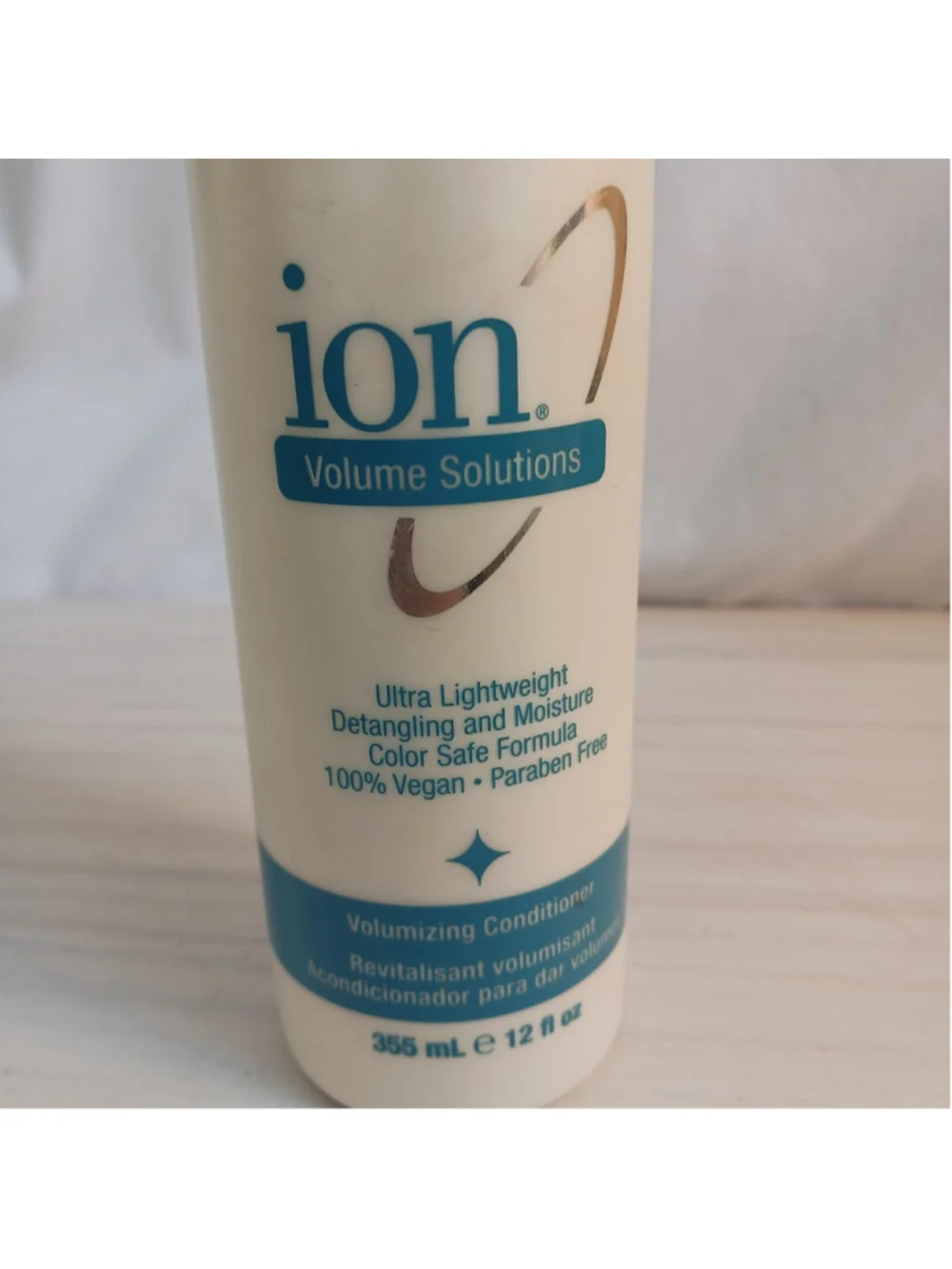 Ion Volume Solutions Ultra Lightweight Detangling And Moisture Conditioner 12 Oz